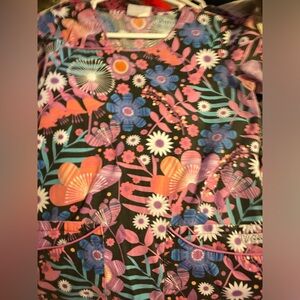 Women’s scrub top
